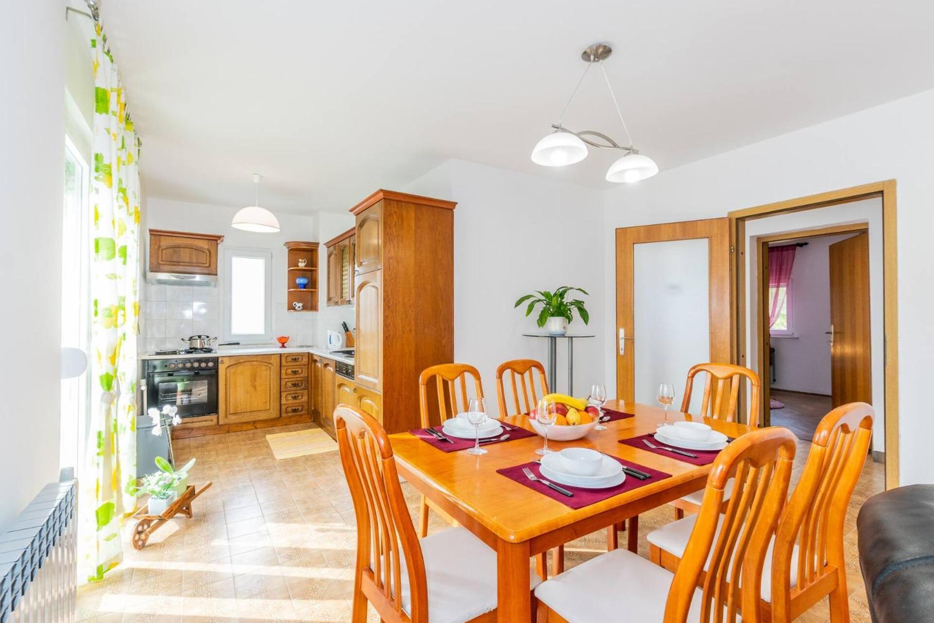 Family House With 2 Apartments - Irma Medulin Bagian luar foto