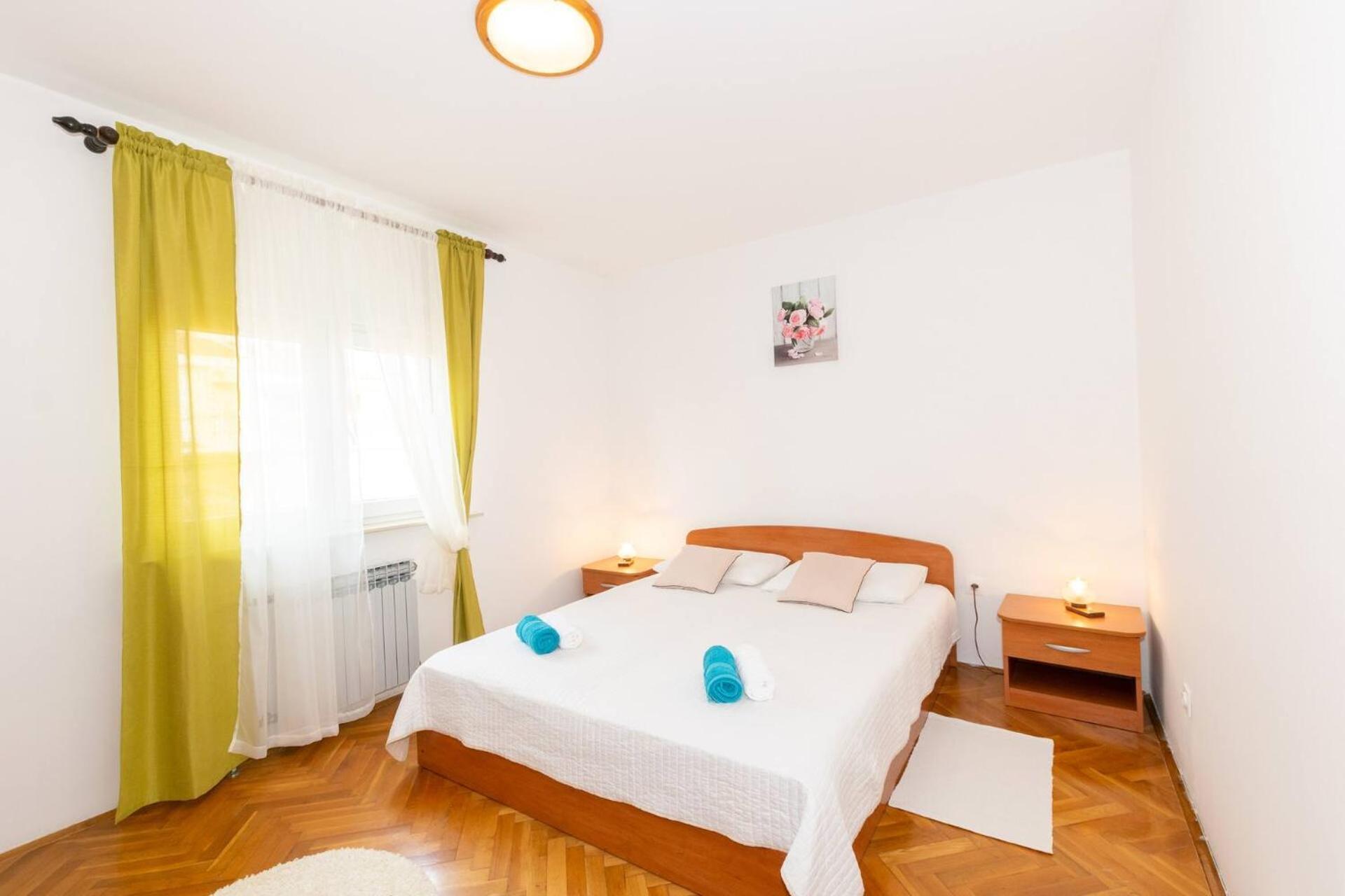 Family House With 2 Apartments - Irma Medulin Bagian luar foto