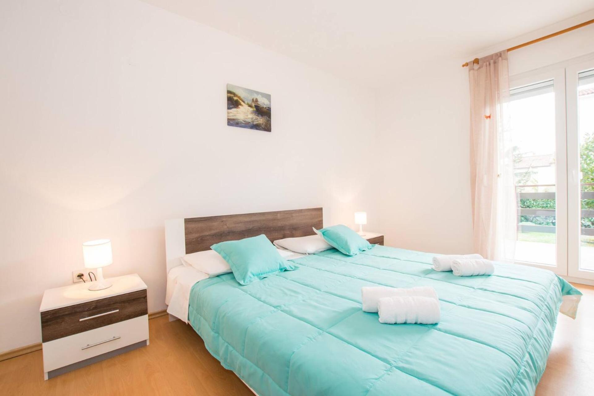 Family House With 2 Apartments - Irma Medulin Bagian luar foto